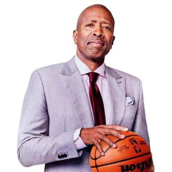 Kenny Smith playing for the Rockets and the Kings.