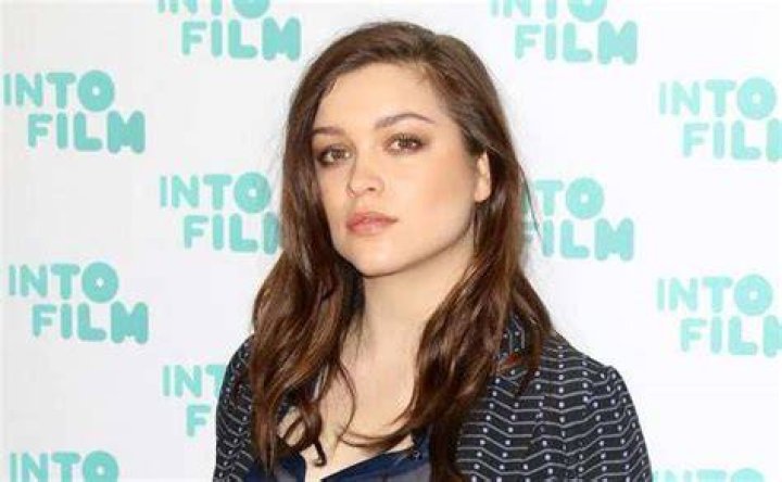 Sophie Cookson Net Worth